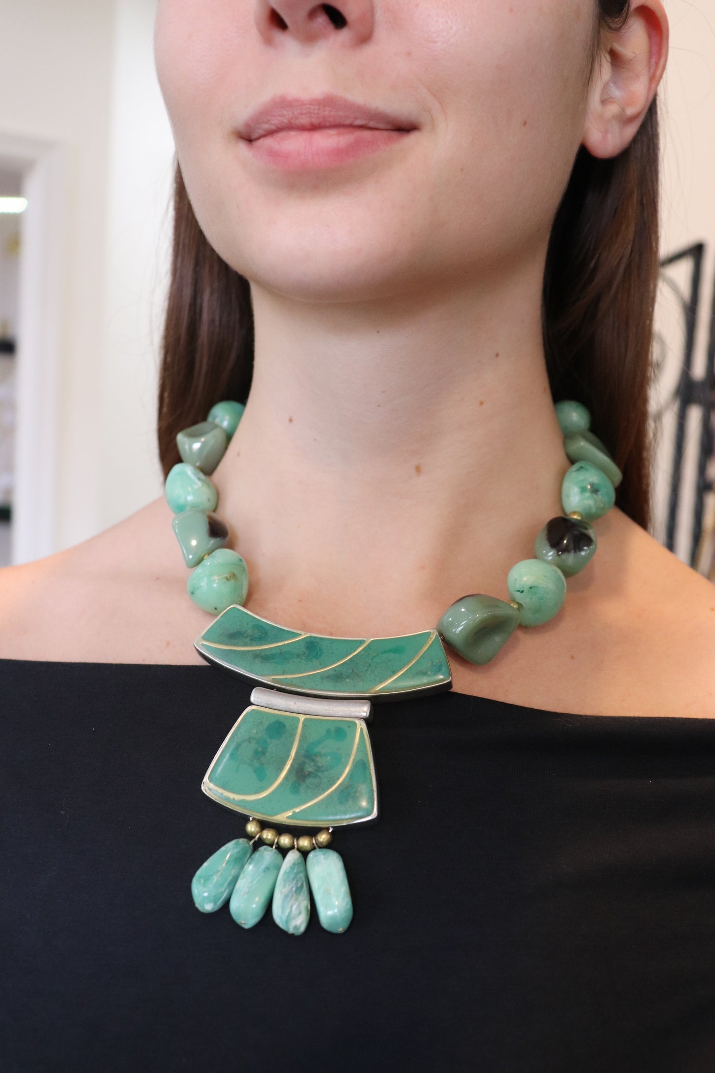 Nilasang Stone Necklace