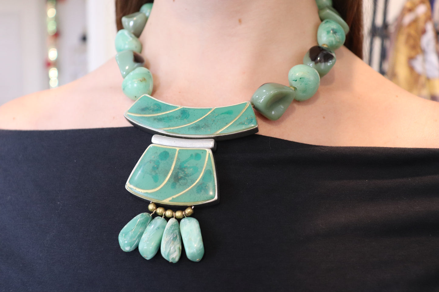 Nilasang Stone Necklace